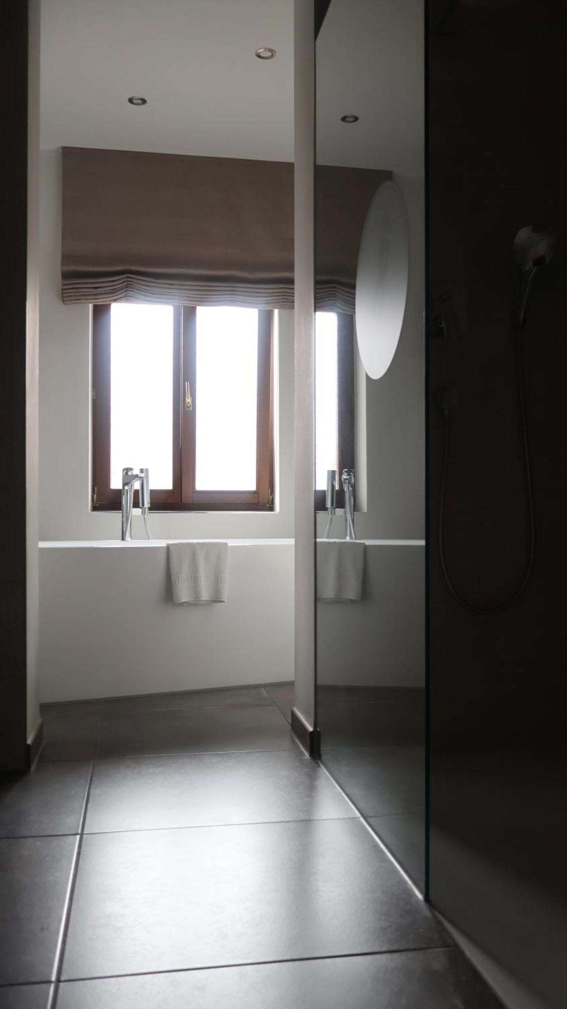 Alexxanders Hotel & Boardinghouse, Restaurant Кемниц Стая снимка