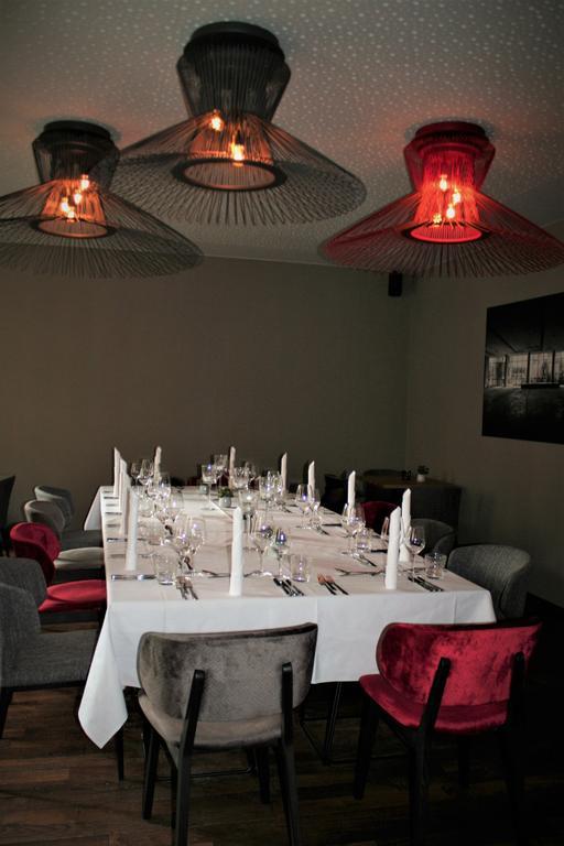 Alexxanders Hotel & Boardinghouse, Restaurant Кемниц Екстериор снимка