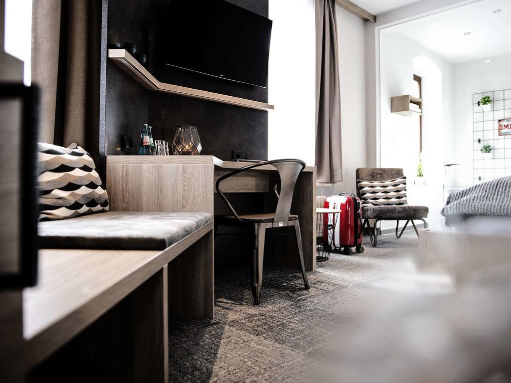 Alexxanders Hotel & Boardinghouse, Restaurant Кемниц Екстериор снимка