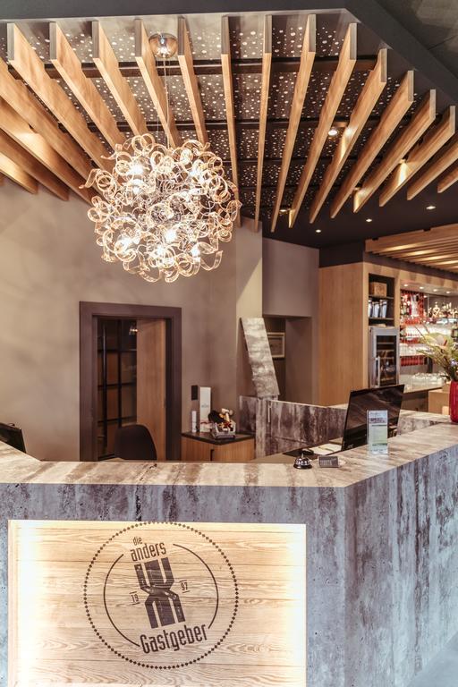Alexxanders Hotel & Boardinghouse, Restaurant Кемниц Екстериор снимка