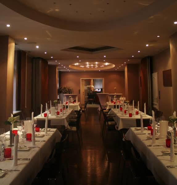 Alexxanders Hotel & Boardinghouse, Restaurant Кемниц Екстериор снимка