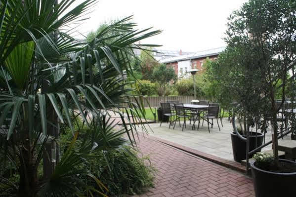 Alexxanders Hotel & Boardinghouse, Restaurant Кемниц Екстериор снимка